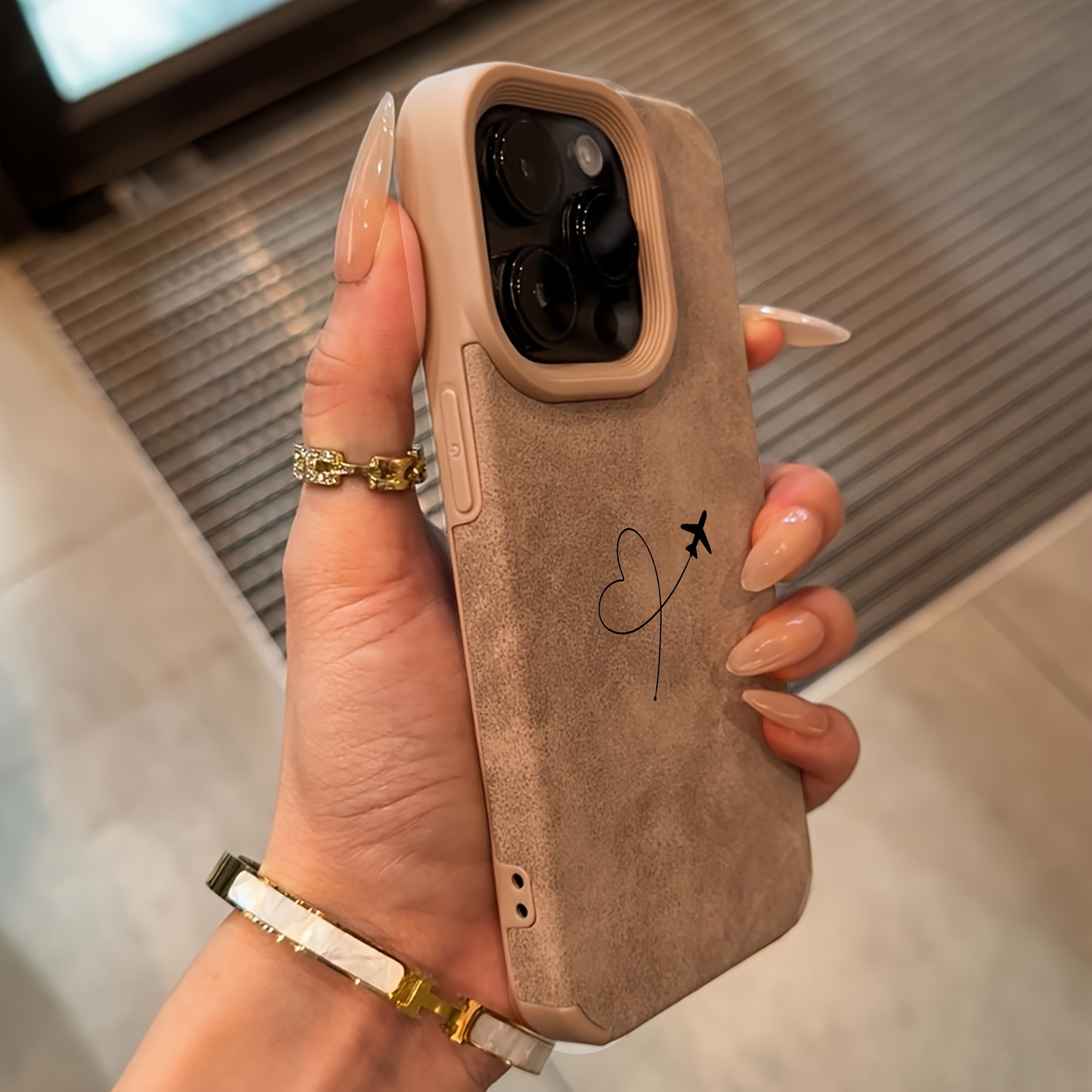 Airplane Route Love Heart Desi - огляд і ціна Phone Cases Designer